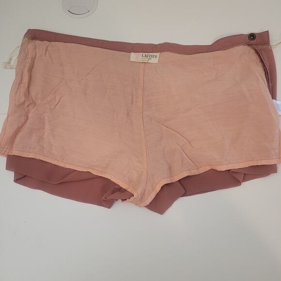 L’Atiste by Amy Dusty Rose Lined Booty Shorts L Side Zipper Poly/Span. Blend - Picture 5 of 9